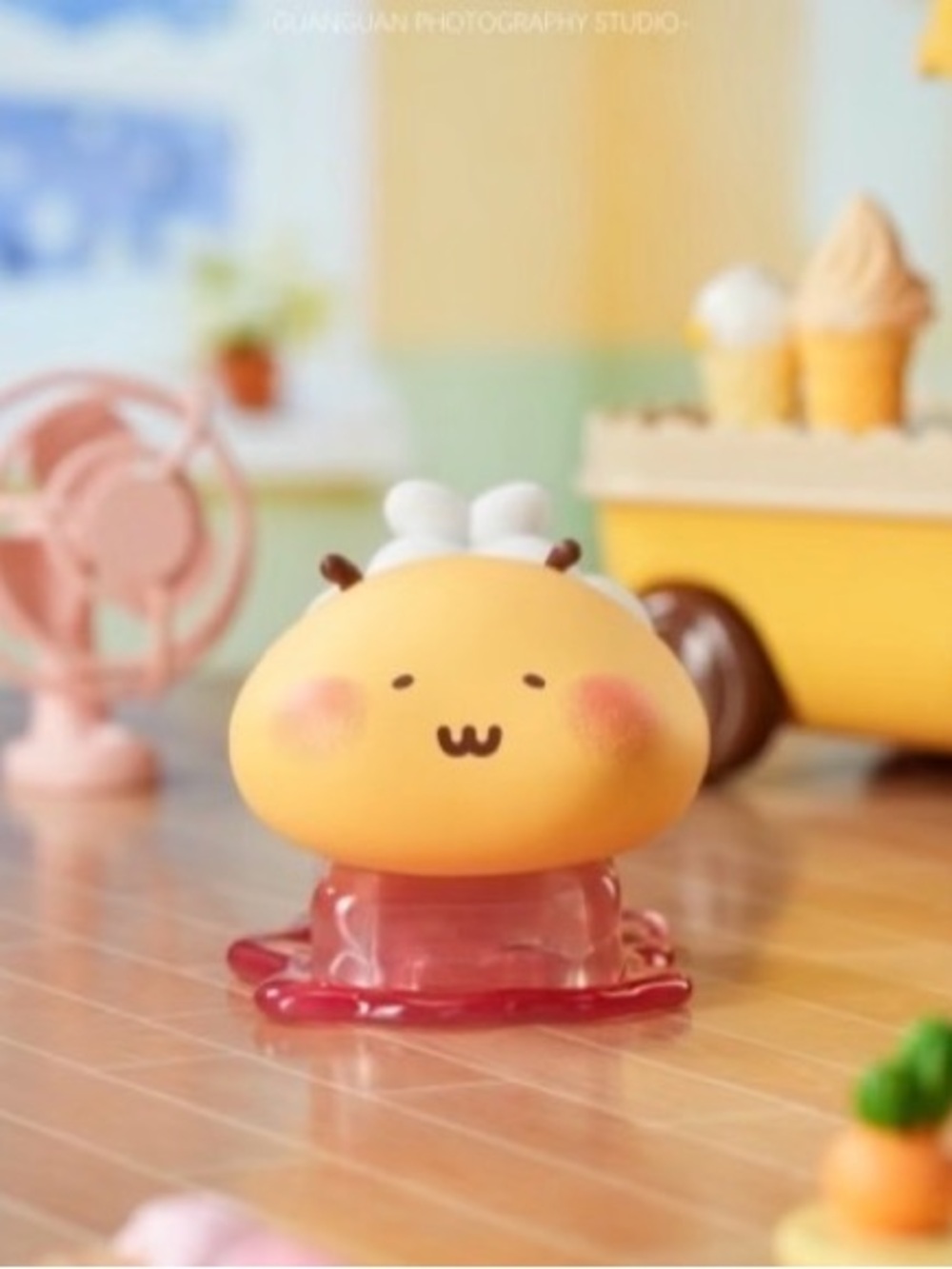 Little Bee Mimi Series Blind Box - “So Cool”